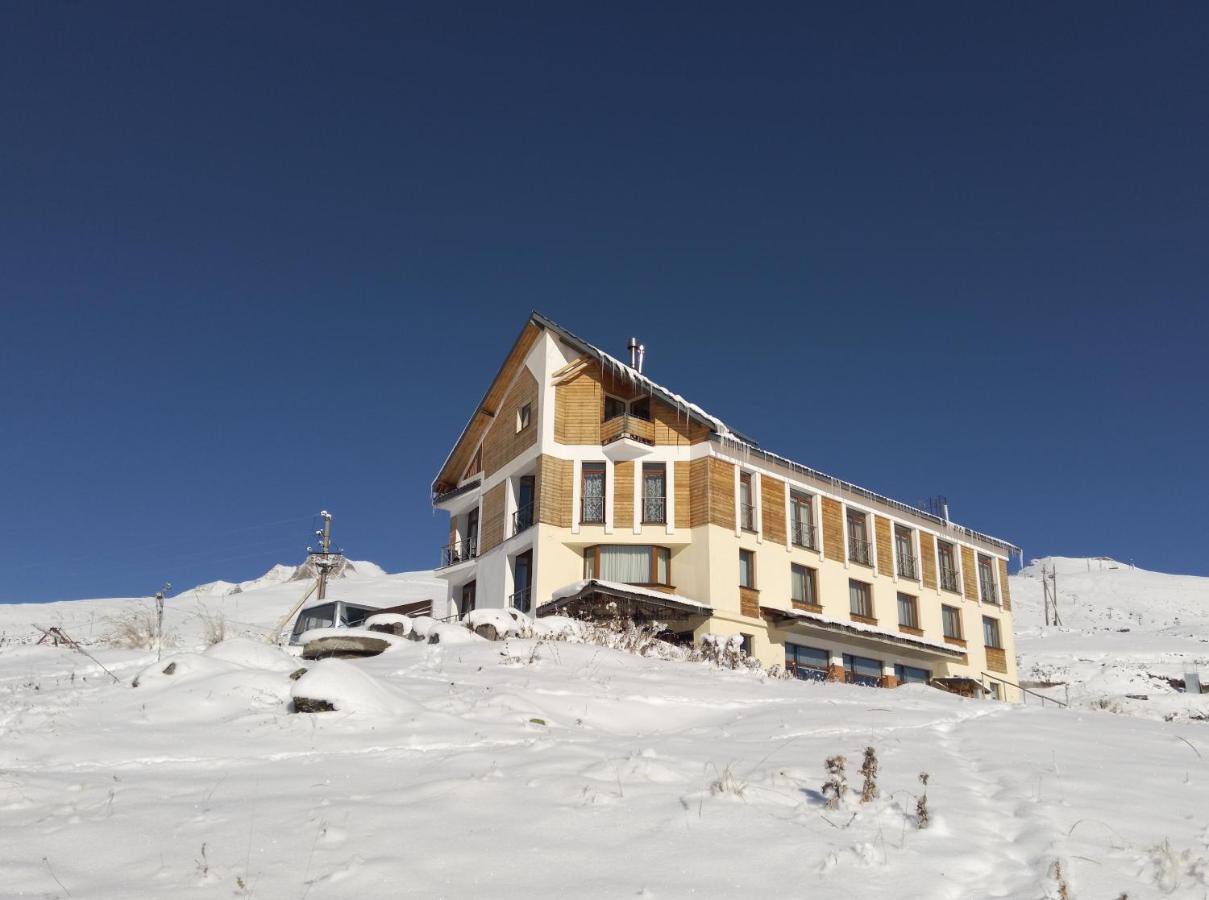 Hotel Rezohut à Goudaouri Extérieur photo