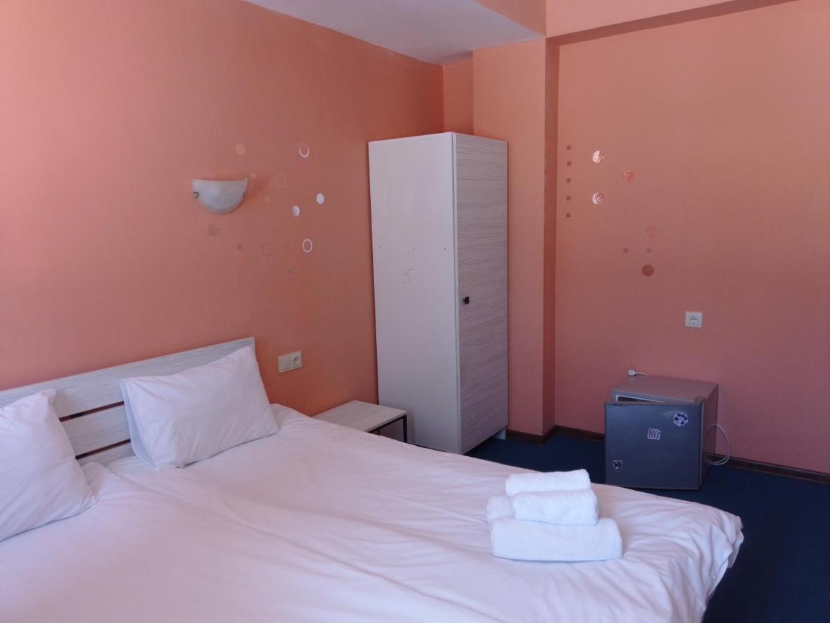 Hotel Rezohut à Goudaouri Extérieur photo