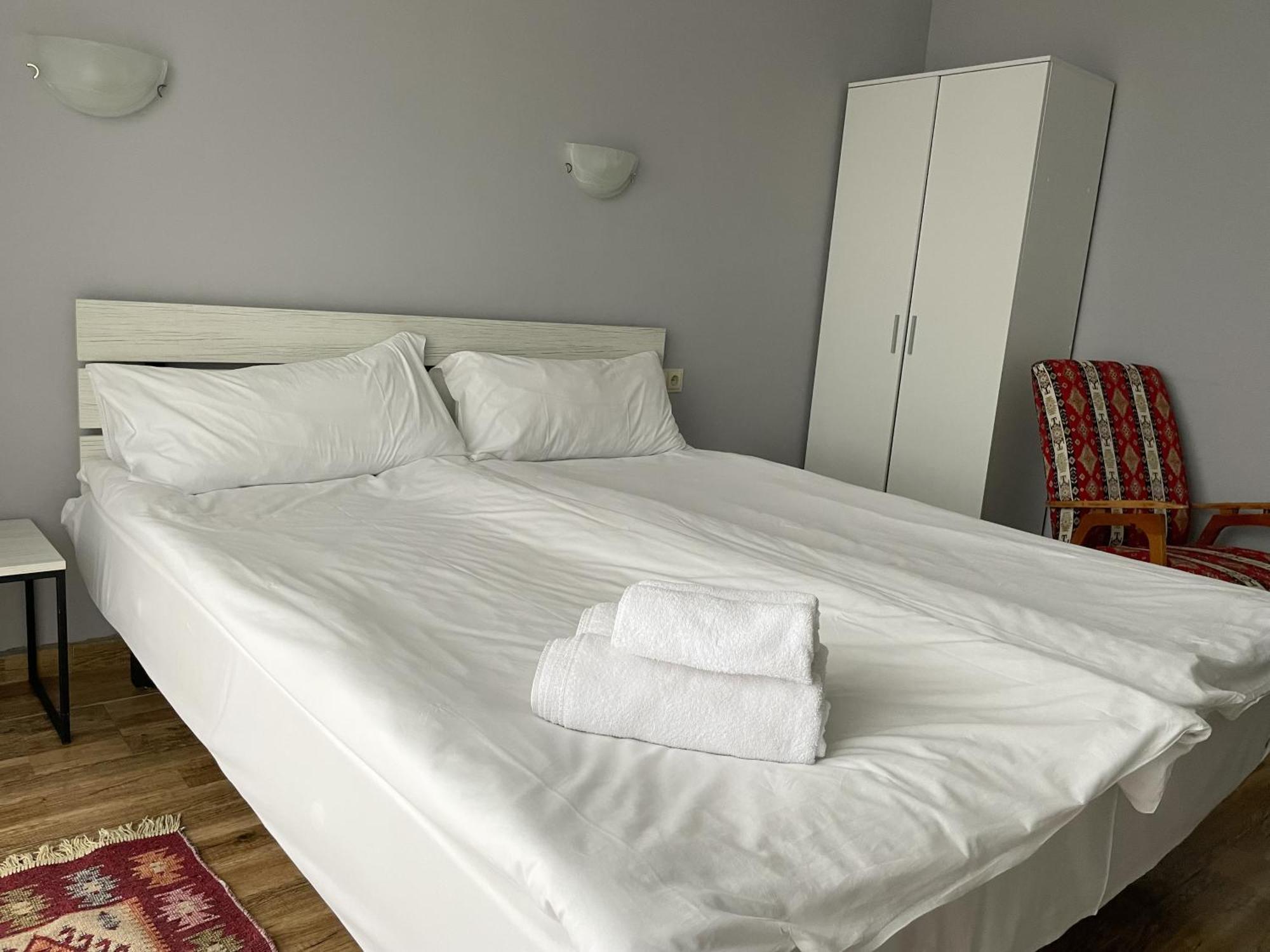 Hotel Rezohut à Goudaouri Extérieur photo