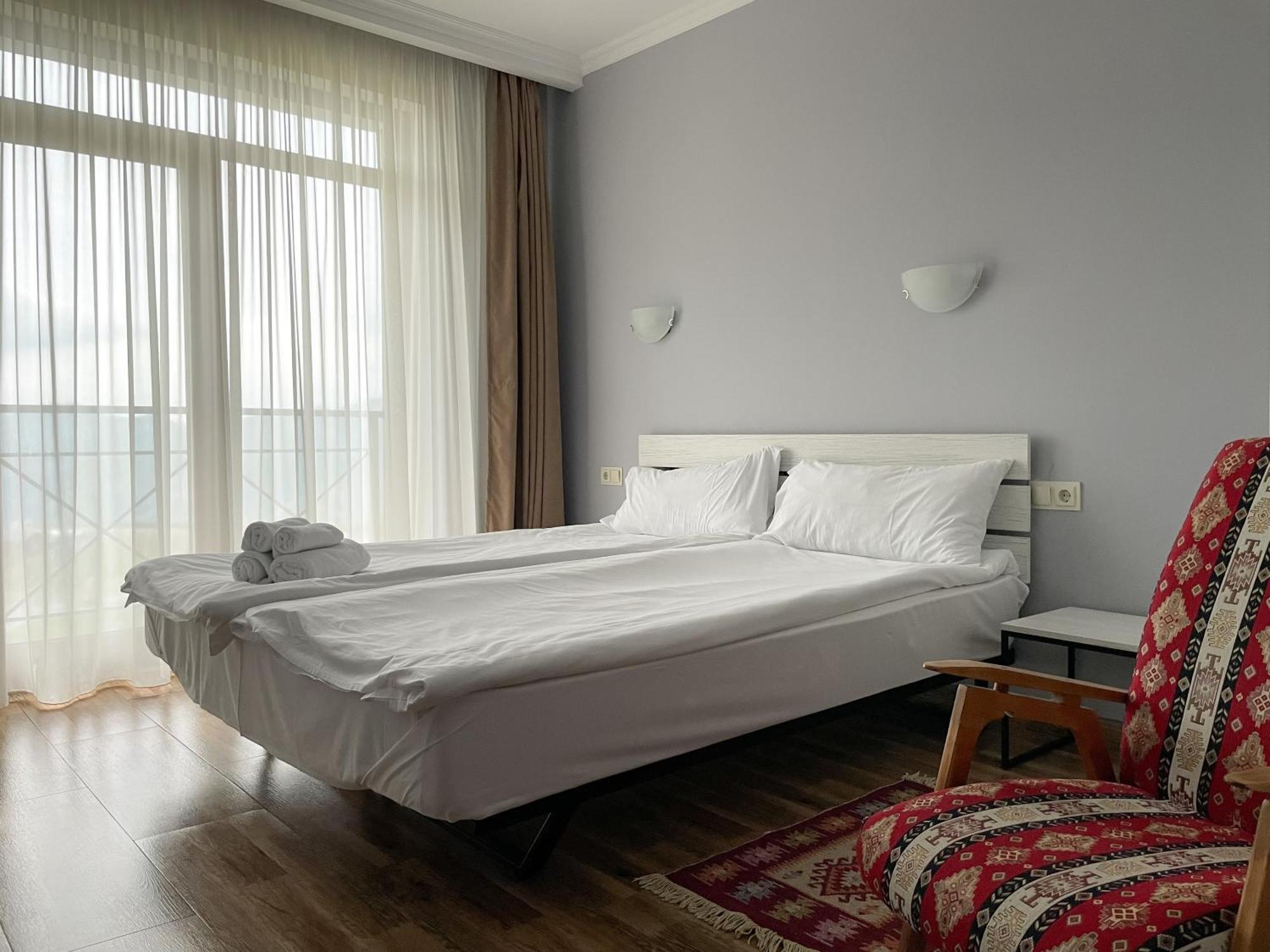 Hotel Rezohut à Goudaouri Extérieur photo