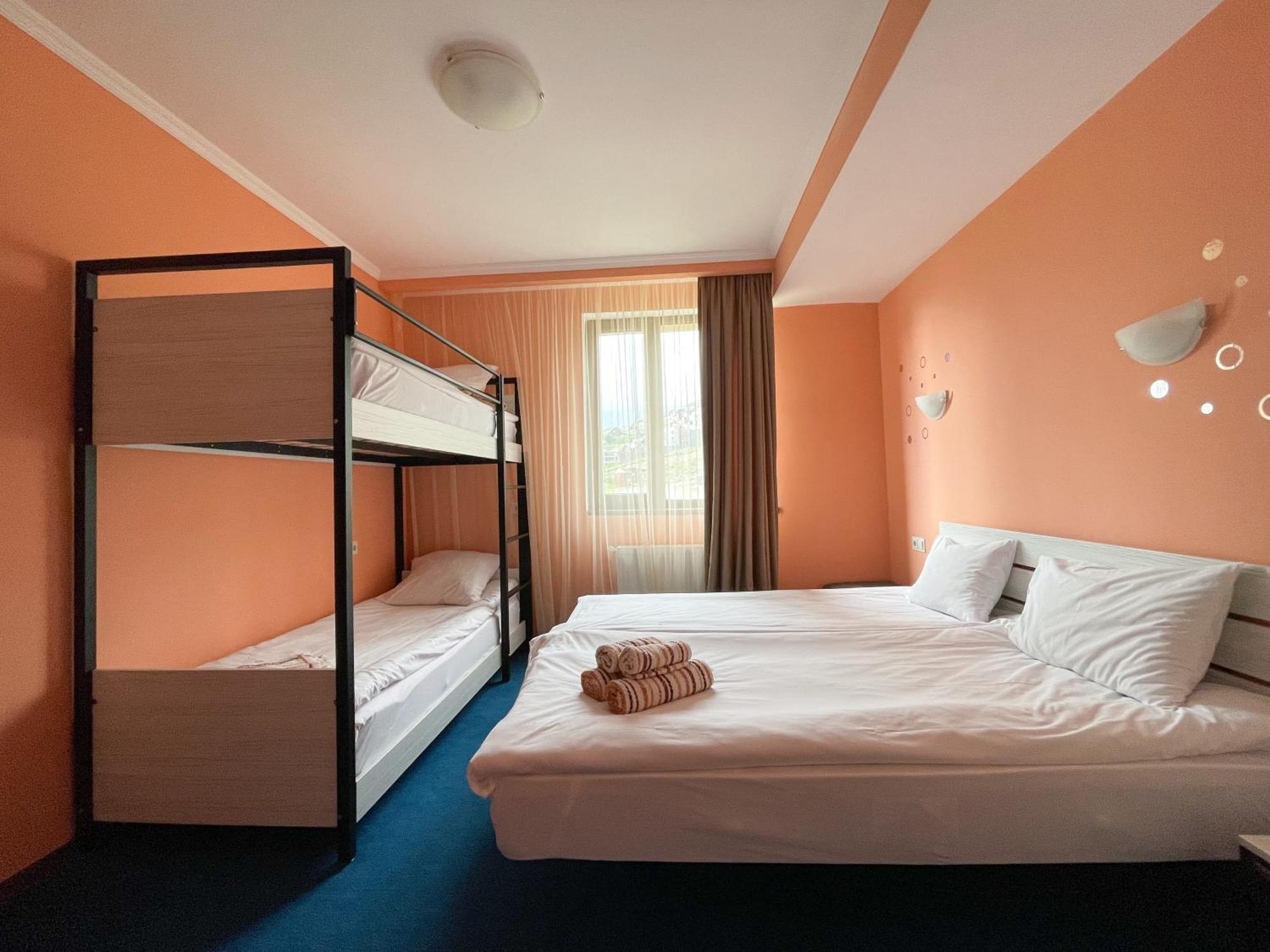 Hotel Rezohut à Goudaouri Extérieur photo